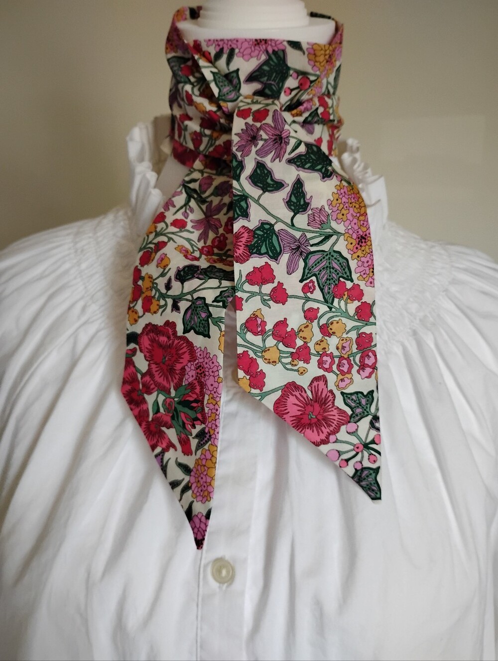 Liberty Art Fabric Tana Lawn Skinny Scarf Edna Berry Floral Pink Red Garden - Picture 9 of 13